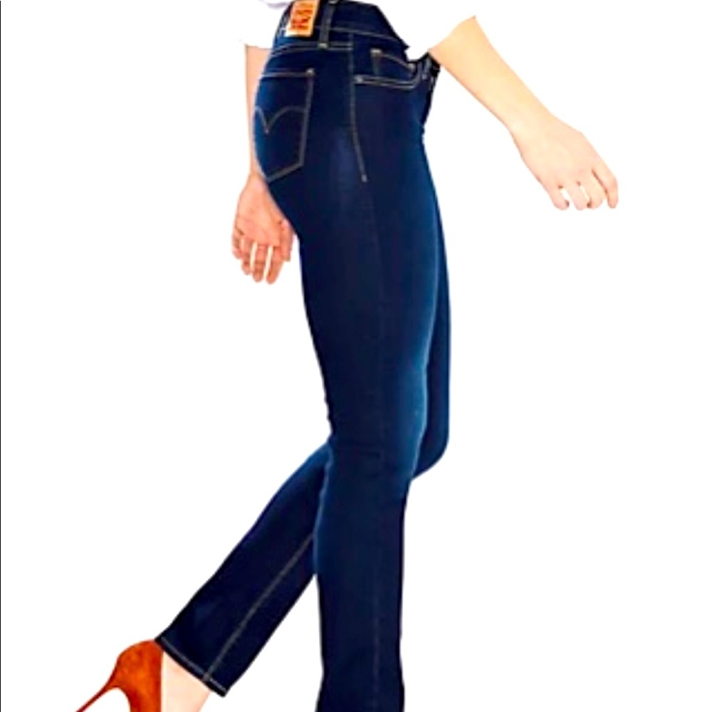 New Levi’s Women’s 721 Skinny Jeans, Size 4 Short
